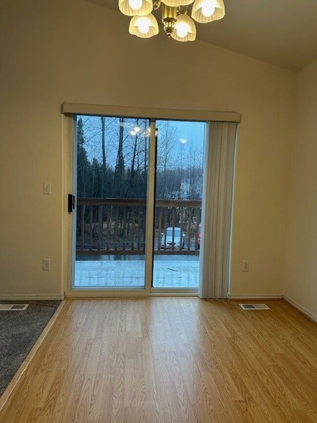 Foto del edificio - Tranquil Cul-de-Sac Charm: Inviting 3BR, 2BA Home in South Anchorage