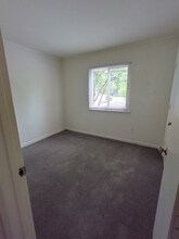 Building Photo - 600 Reusens Rd