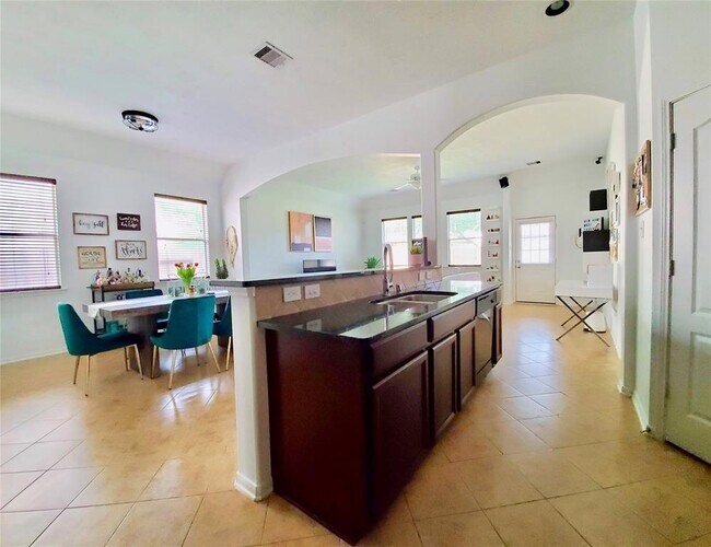 Building Photo - 24526 Foxberry Glen Ln