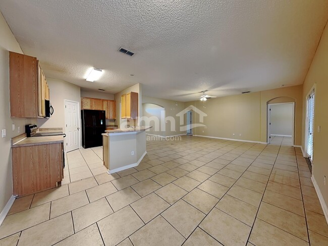 Building Photo - 1658 Silk Tree Cir