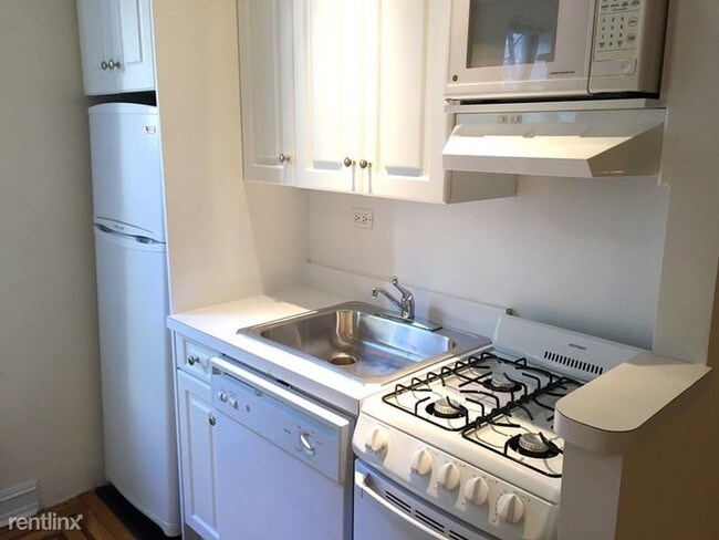 Foto del edificio - 220 E 50th St