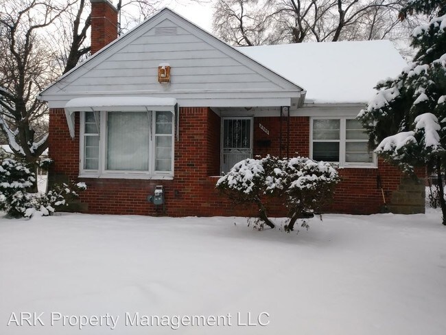 Foto del edificio - 6303 Marseilles St