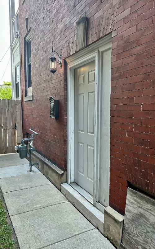 Building Photo - 364 Kendall Pl