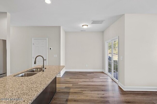 Foto del edificio - 345 S Stingray Ln