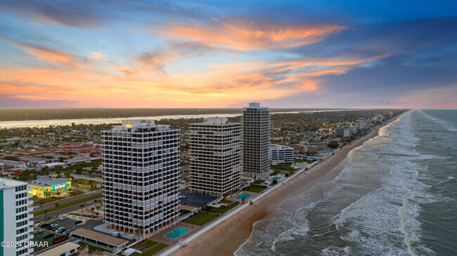 Foto del edificio - 2828 N Atlantic Ave