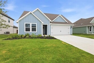 Building Photo - 718 Orchid Wy