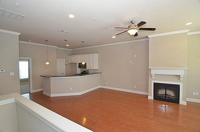 Building Photo - 1620 Carpenter Dr
