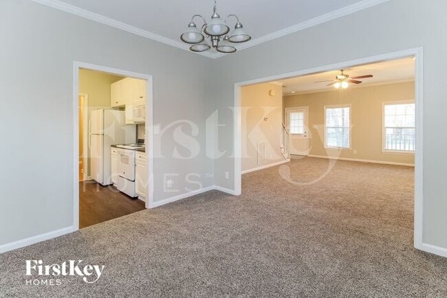 Foto del edificio - 2808 Lake Hill Ct