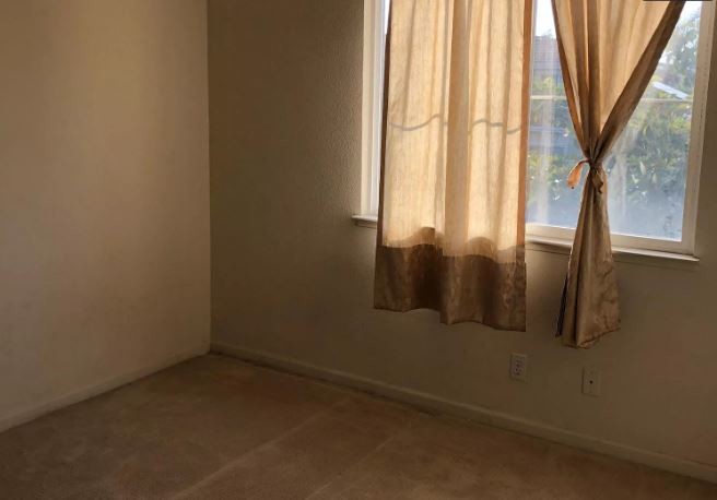 Foto del edificio - 130 Red Cedar Ln