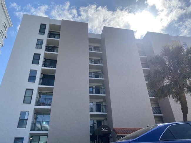 Foto del edificio - 275 1st St S