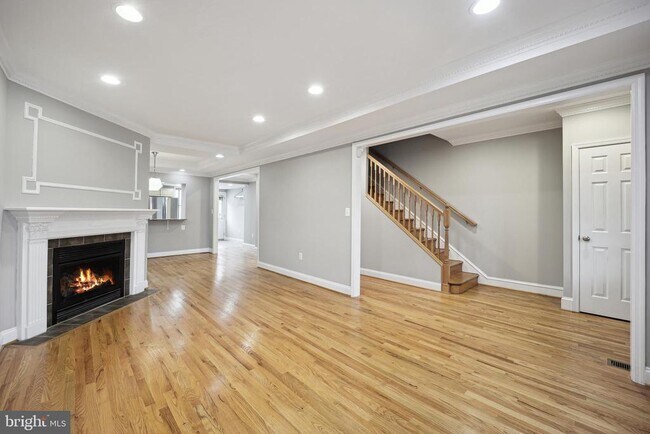 Foto del edificio - 428 Emerson St NW