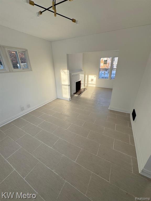 Building Photo - 4707 Buckingham