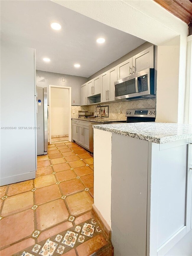 Foto del edificio - 3390 SW 75th Ave
