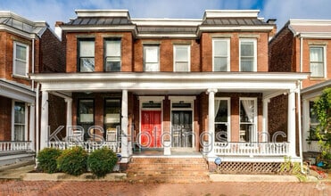 Building Photo - 228 N 32nd St