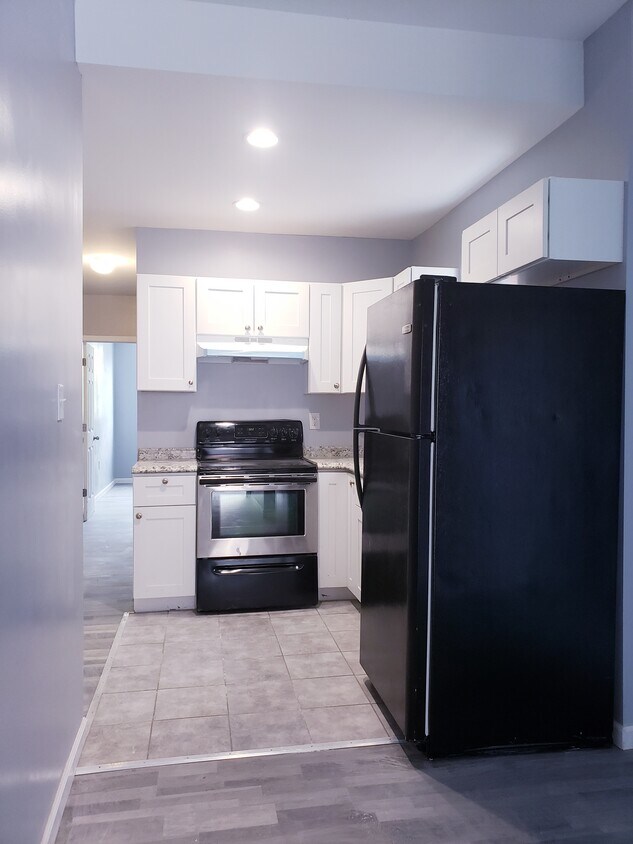 Unit 1 - - 2221 N 10th St