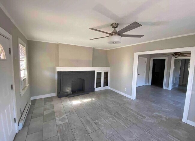 Foto del edificio - "Charming 1-Bedroom Retreat with Spacious Living – 875 Sq Ft in Oklahoma City!"