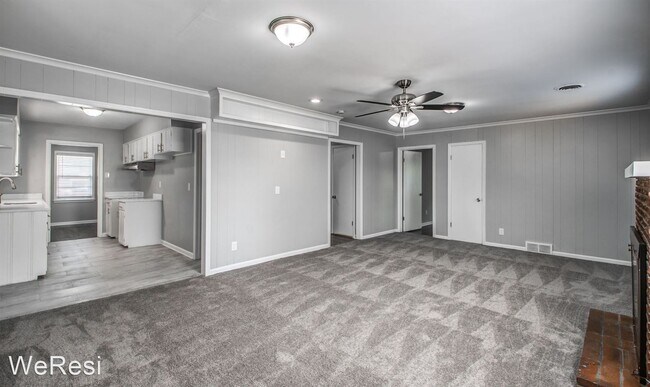 Foto del edificio - 3 br, 1.5 bath House - 1767 Dearing Rd