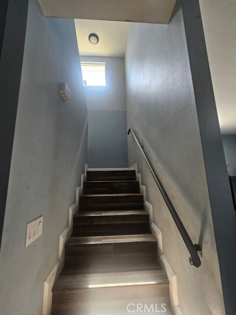 Building Photo - 720 W 85th St