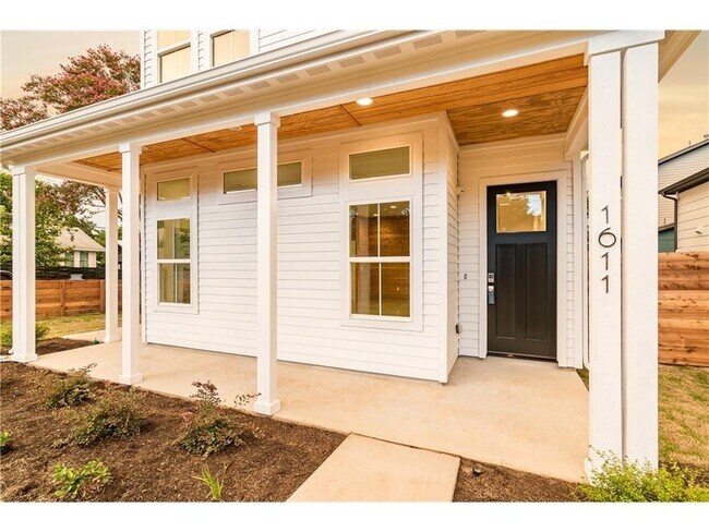 Building Photo - 1611 Walnut Ave