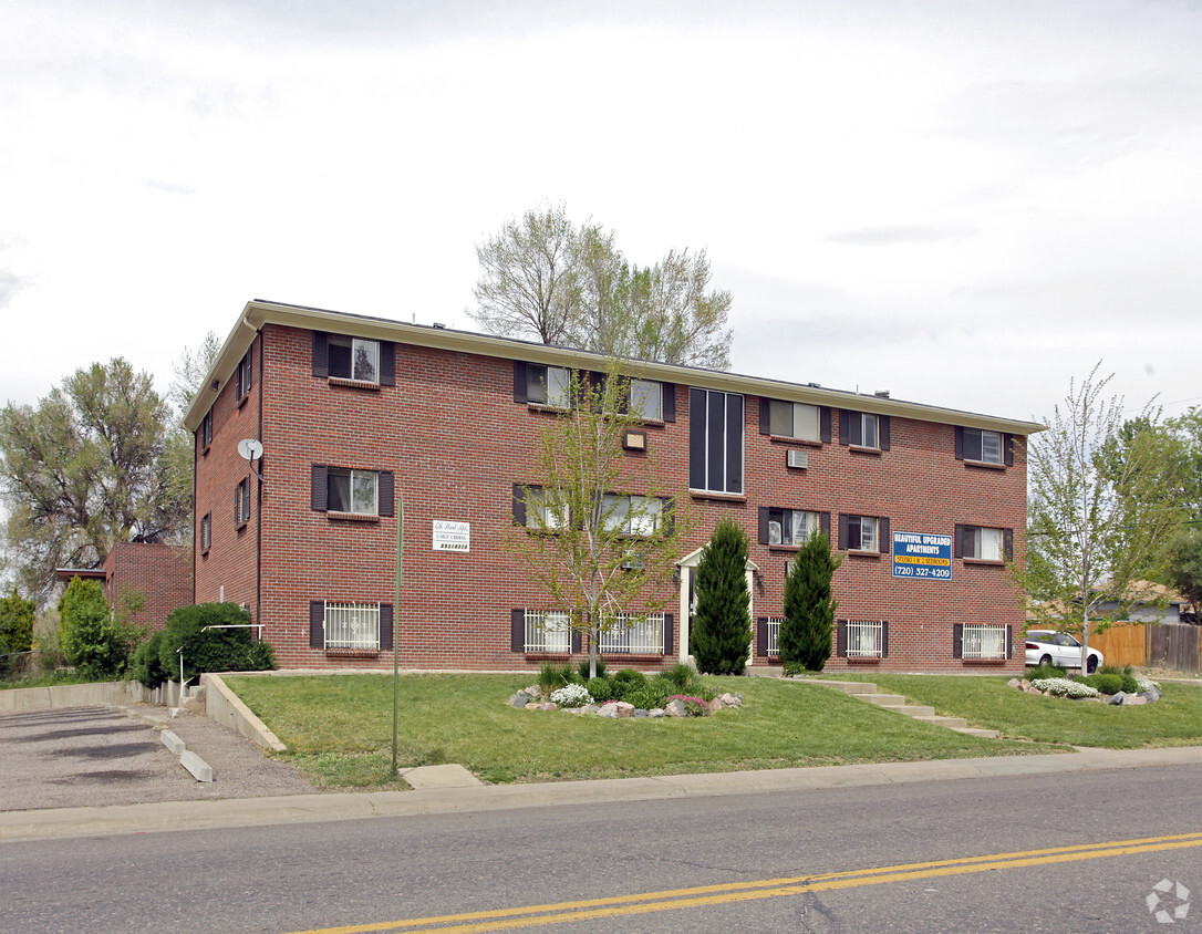 Primary Photo - 17th Street Apartments