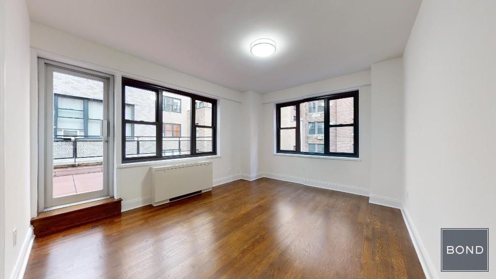 Foto principal - 405 E 56th St