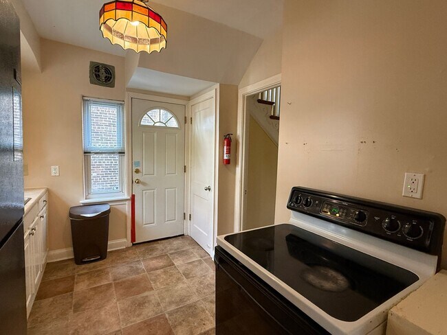 Building Photo - 4409 Brandywine St NW