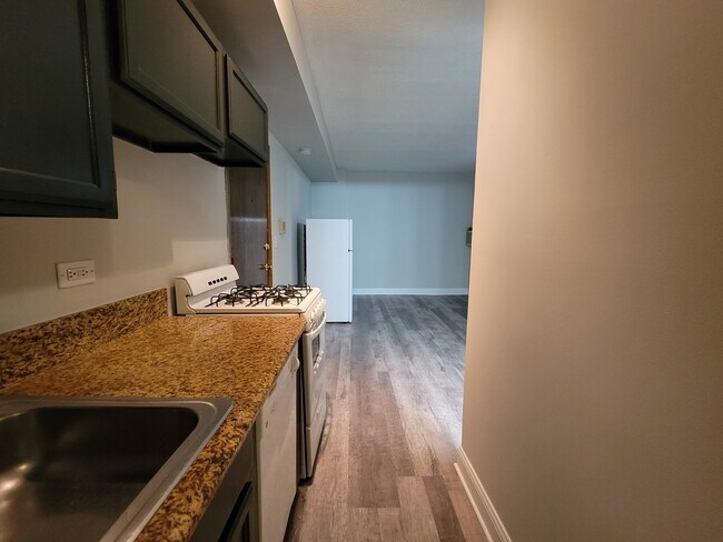 Foto del edificio - 3524 N Marshfield Ave