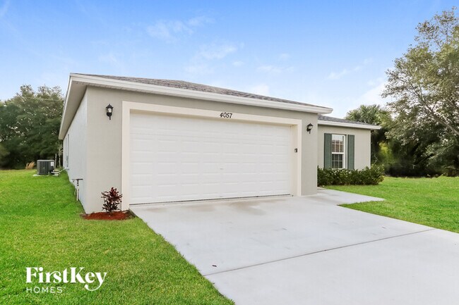 Foto del edificio - 4057 SW McIntyre St