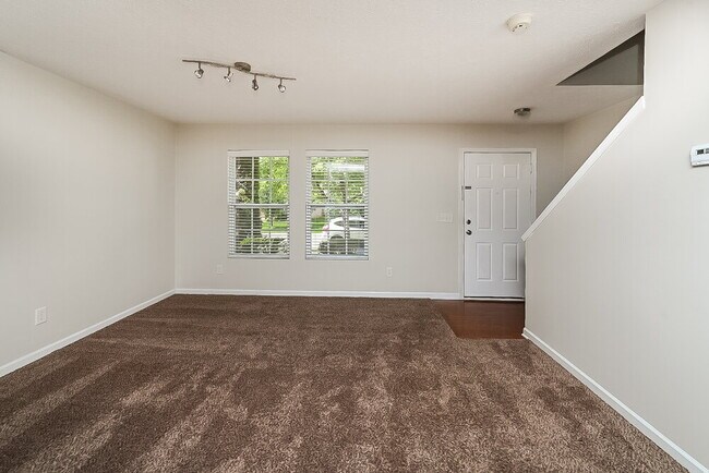 Building Photo - 3411 Almar Knot Dr