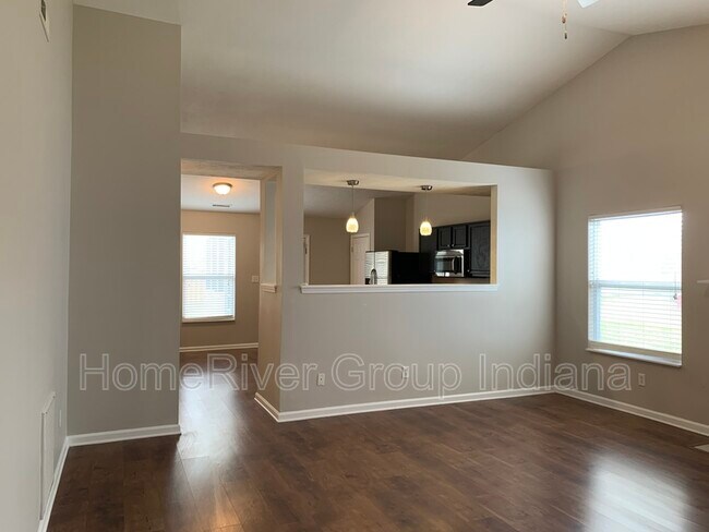 Foto del edificio - 235 Dupont Ln