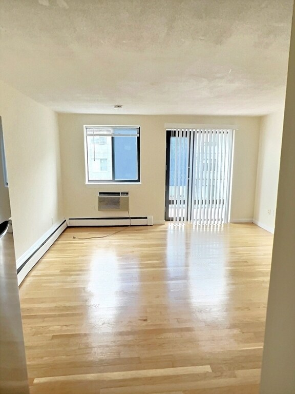 Foto del edificio - 1039 Commonwealth Ave