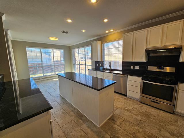 Building Photo - 6805 Westover Dr