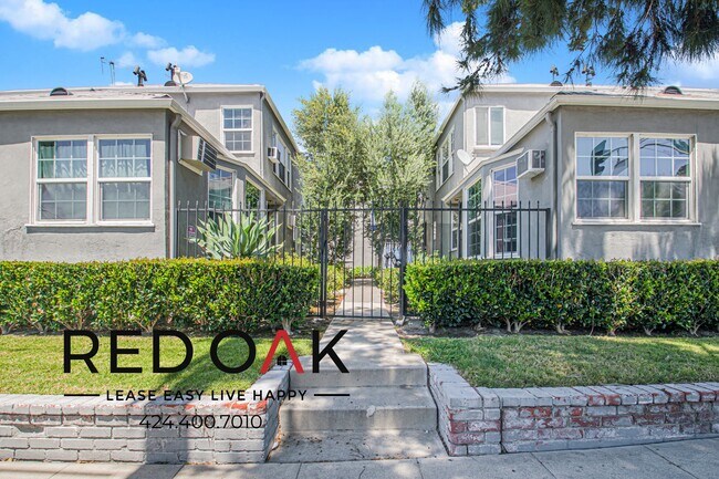 Foto del edificio - 2609 W 48th St