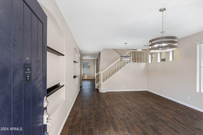 Foto del edificio - 1019 E Julian Dr