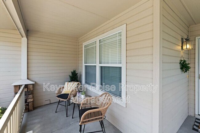 Building Photo - 8333 N Duncan Ln