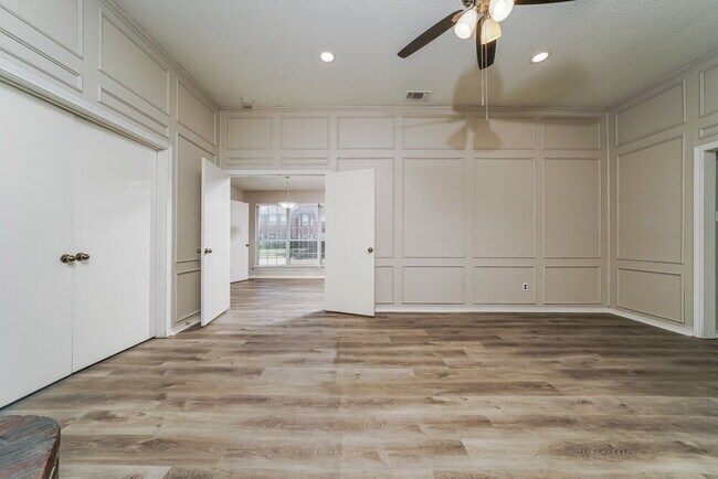 Foto del edificio - 601 Wedgewood Dr
