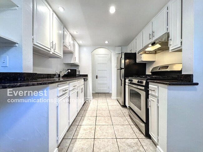 Foto del edificio - 3132 E 17th Ave