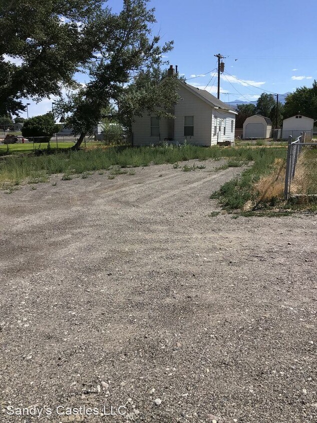 2 br, 1 bath House 380 4th St House Rental in Wells, NV