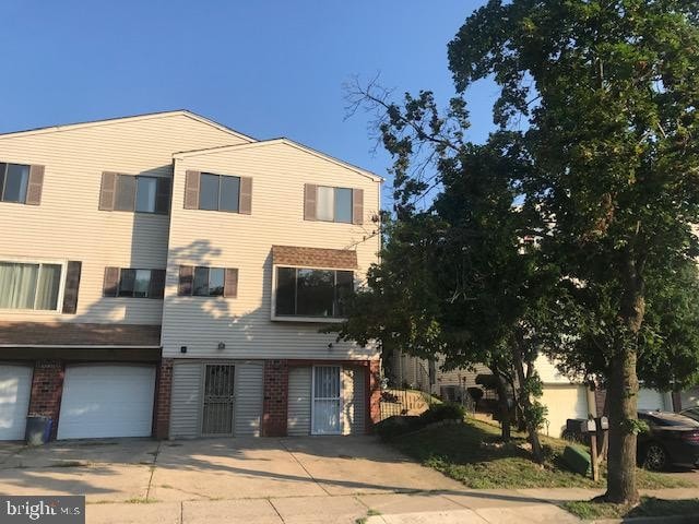 Primary Photo - 9238 Jamison Ave