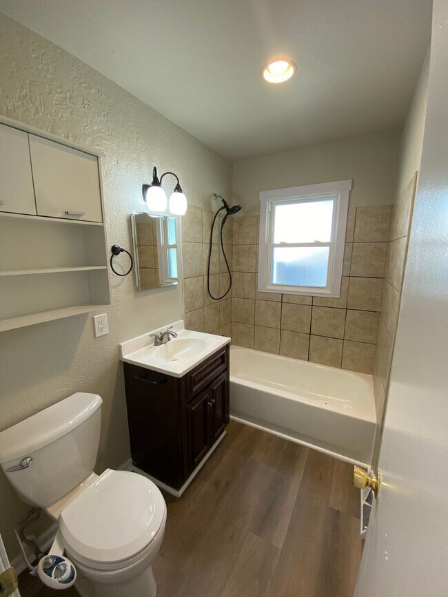 Building Photo - Updated 4 Bedroom with 2 Stall Garage