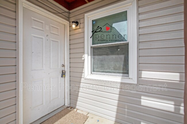 Foto del edificio - 1032 NE Lindsay Ave