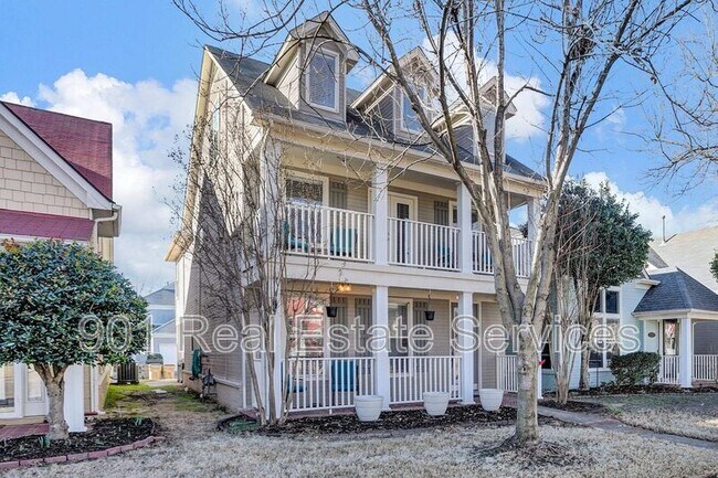 Building Photo - 1253 Island Pl E