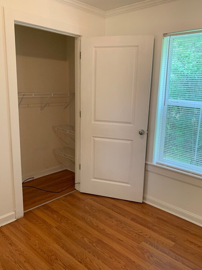 Foto del edificio - GAUTIER, MISSISSIPPI - Charming 2 bedroom 1 bath cottage.