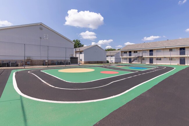 Building Photo - Huntington Place Apartments