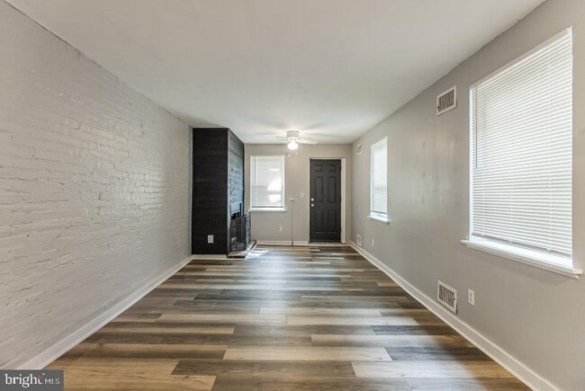 Foto del edificio - 428 Dickinson St