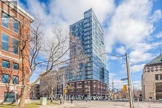 Building Photo - 181 Huron St