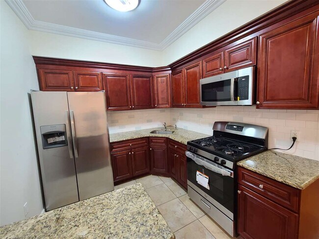 Foto del edificio - 560 67th St