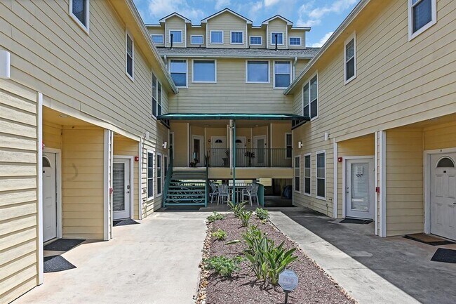 Foto del edificio - 811 Bradford Ave