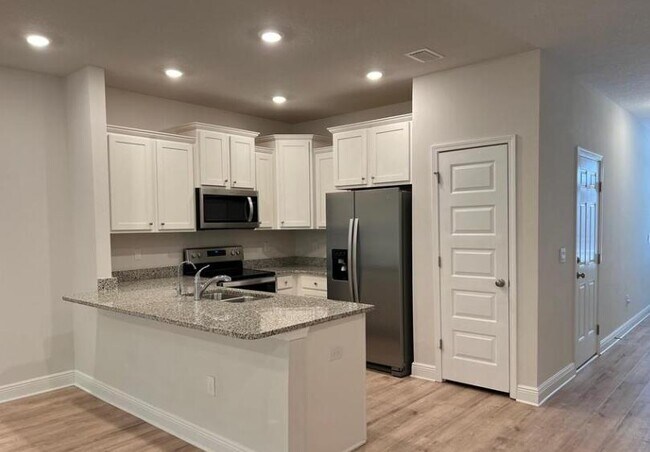 Foto del edificio - 44 Sandhill Pines Dr