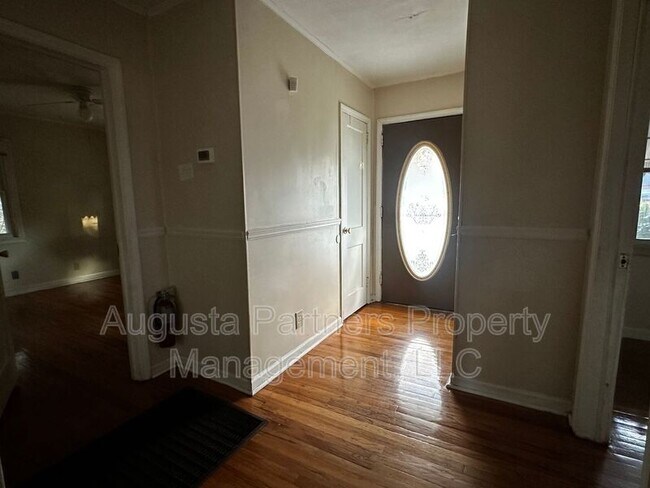 Foto del edificio - 3219 Alpine Rd